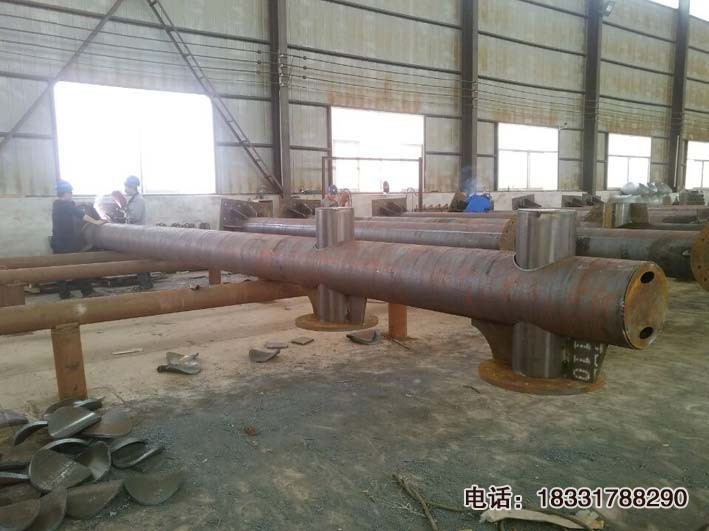 Φ273、Φ325懸臂式交通標志桿加工廠家